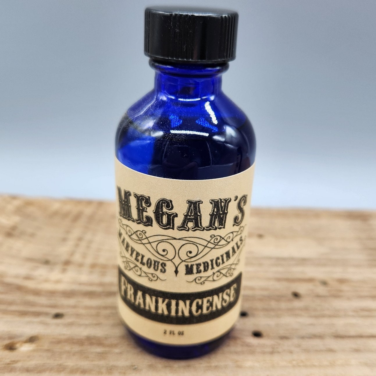 Frankincense Essential Oil – Pure Organic Essential Oil in Blue Glass – for Diffusers, DIY Blends & Aromatic Crafting