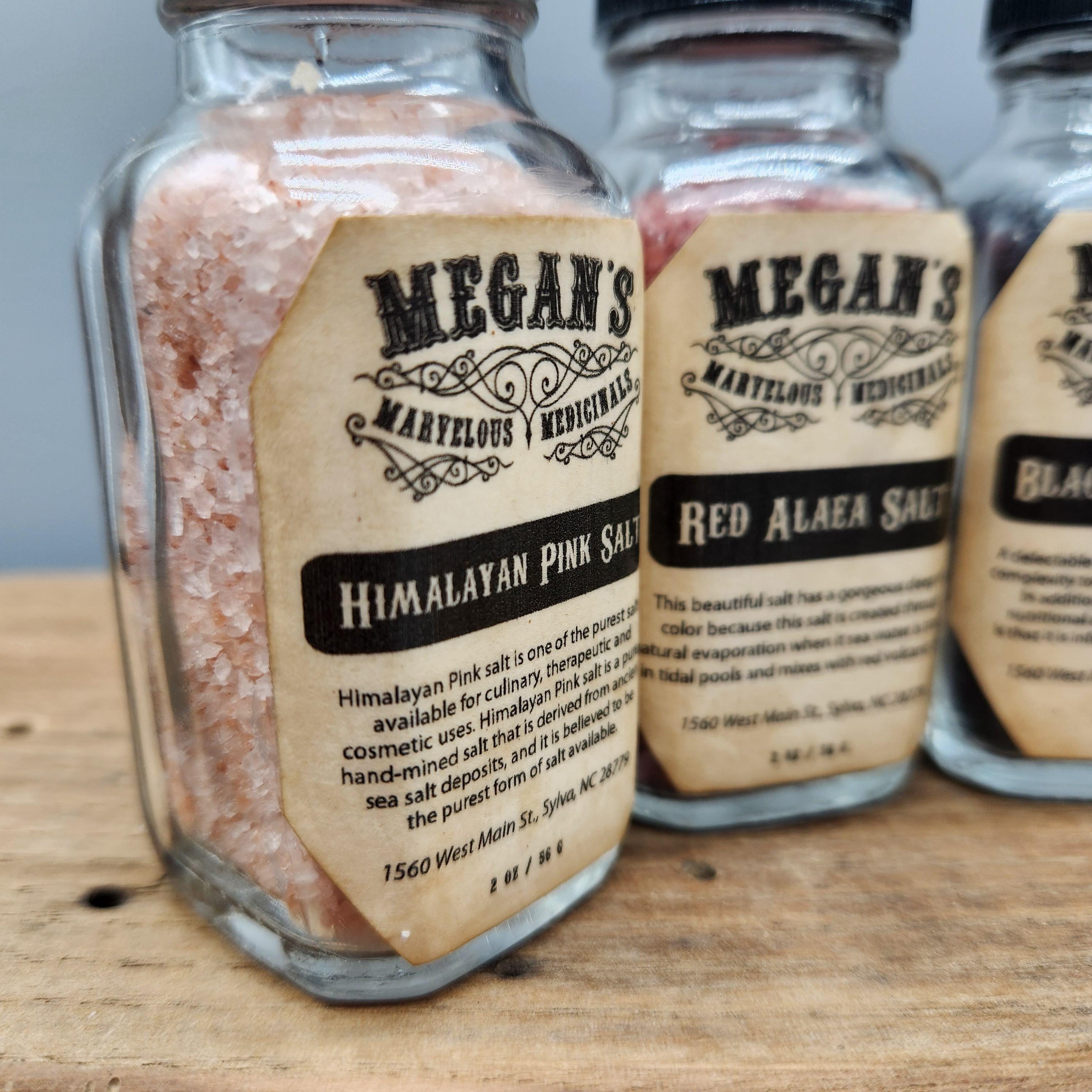 Gourmet Salt Sampler Set – 5 Artisan Salts in French Square Glass Bottles